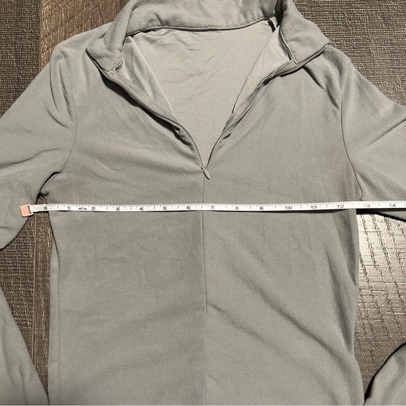 Dazy Gray Long Sleeve 1/4 Zip Up Top - Picture 5 of 6